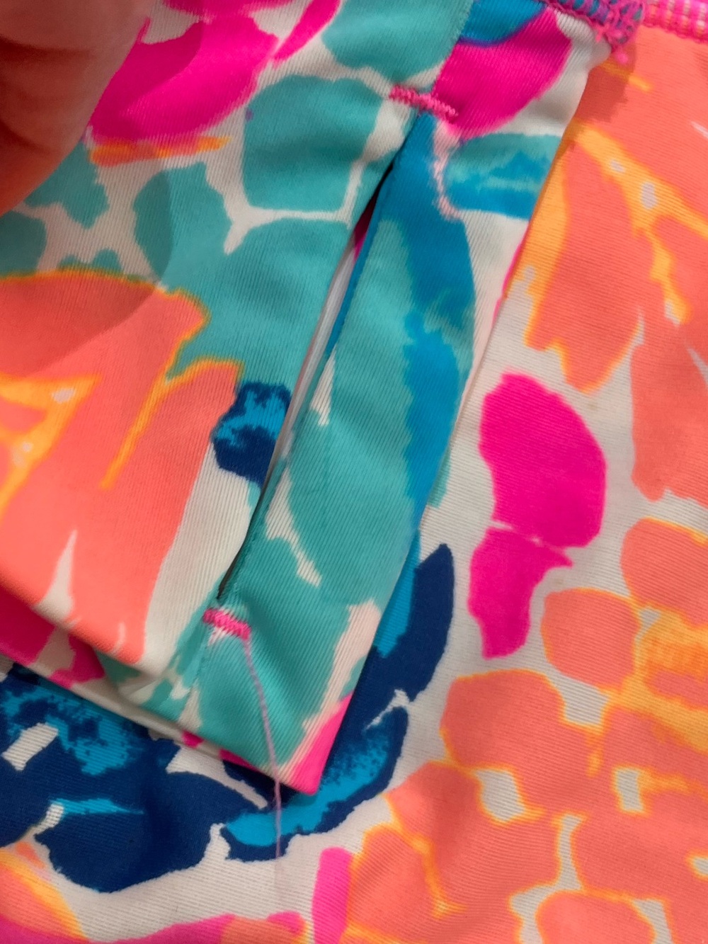 Lilly Pulitzer UPF 50+ Luxletic Kona Sunguard Rash Guard Goombay Smash M SWIM - Picture 8 of 10